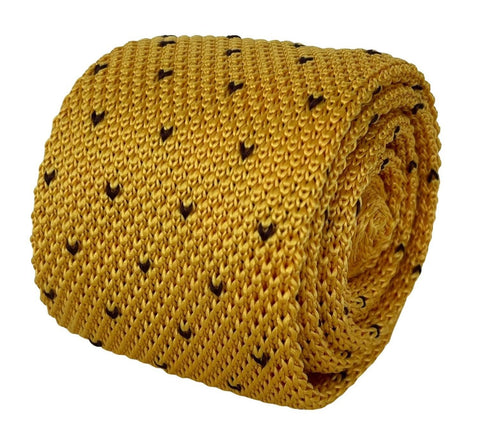 yellow gold knitted tie with brown pin spots heart design